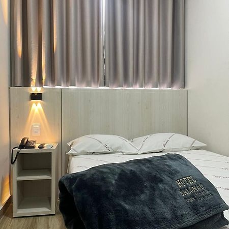 Hotel Salomao - Proximo A 25 De Marco, Bom Retiro, Bras E Rua Santa Efigenia, A 2 Minutos Do Mirante Sampa Sky E Pista De Skate Anhangabau Σάο Πάολο Εξωτερικό φωτογραφία