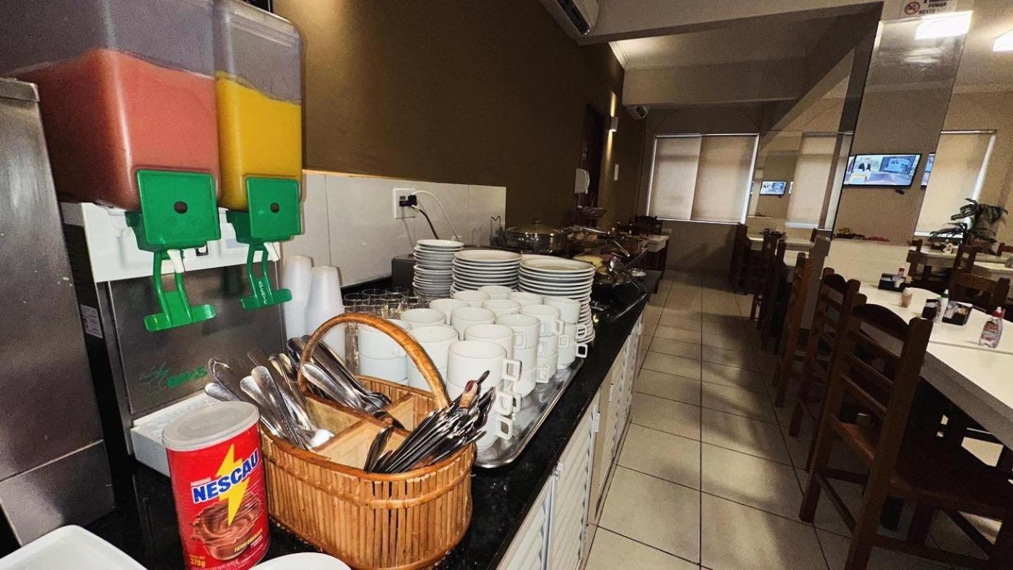 Hotel Salomao - Proximo A 25 De Marco, Bom Retiro, Bras E Rua Santa Efigenia, A 2 Minutos Do Mirante Sampa Sky E Pista De Skate Anhangabau Σάο Πάολο Εξωτερικό φωτογραφία