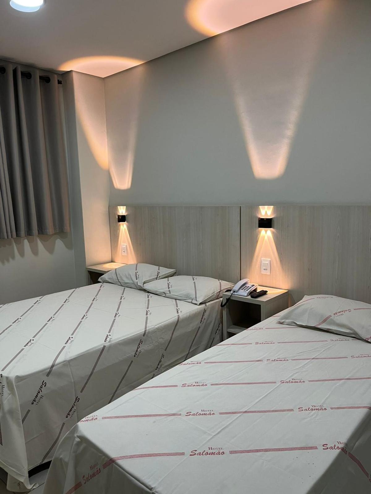 Hotel Salomao - Proximo A 25 De Marco, Bom Retiro, Bras E Rua Santa Efigenia, A 2 Minutos Do Mirante Sampa Sky E Pista De Skate Anhangabau Σάο Πάολο Εξωτερικό φωτογραφία