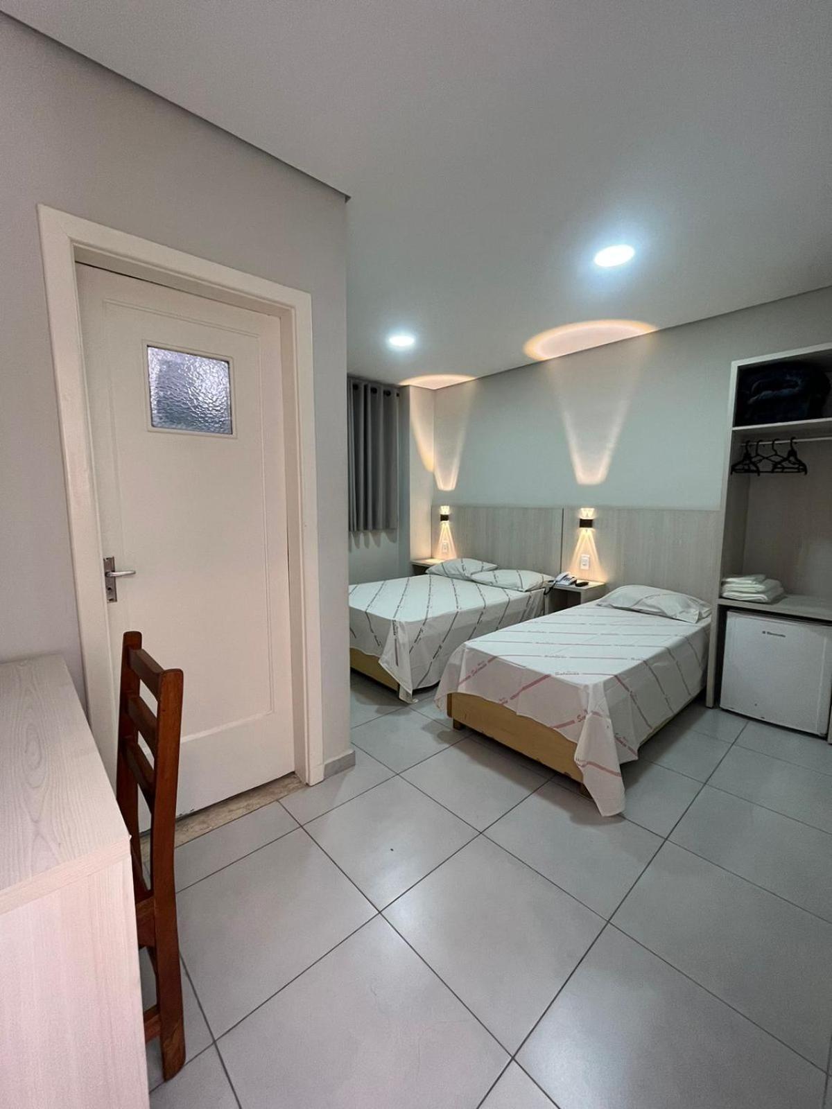 Hotel Salomao - Proximo A 25 De Marco, Bom Retiro, Bras E Rua Santa Efigenia, A 2 Minutos Do Mirante Sampa Sky E Pista De Skate Anhangabau Σάο Πάολο Εξωτερικό φωτογραφία