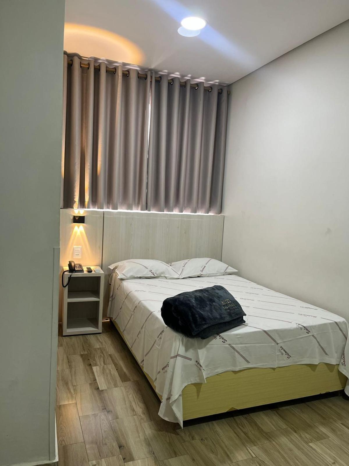 Hotel Salomao - Proximo A 25 De Marco, Bom Retiro, Bras E Rua Santa Efigenia, A 2 Minutos Do Mirante Sampa Sky E Pista De Skate Anhangabau Σάο Πάολο Εξωτερικό φωτογραφία